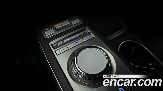 Genesis Electrified (GV70) e-AWD 2022 — фото 33