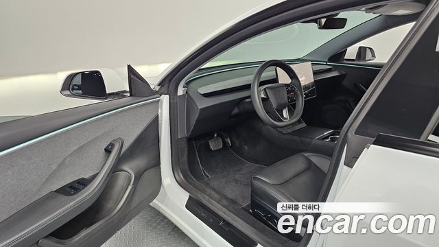 Tesla Model 3 RWD 2024 — фото 10