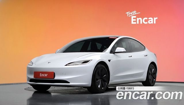 Tesla Model 3 RWD