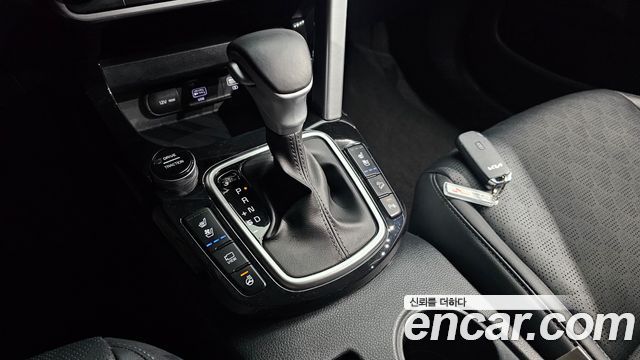Kia Seltos Gasoline 1.6 Turbo 2WD Signature 2023 — фото 9