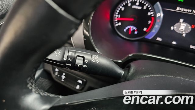 Kia Seltos Gasoline 1.6 Turbo 2WD Signature 2023 — фото 29