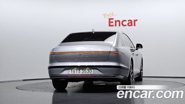 Hyundai Grandeur Hybrid (GN7) Exclusive 2023 — фото 4