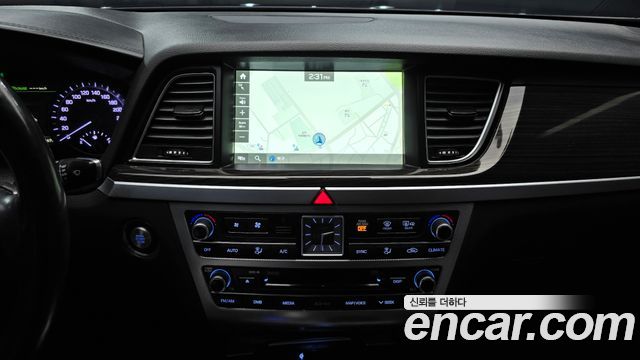 Genesis G80 3.8 GDI AWD Prestige 2017 — фото 14