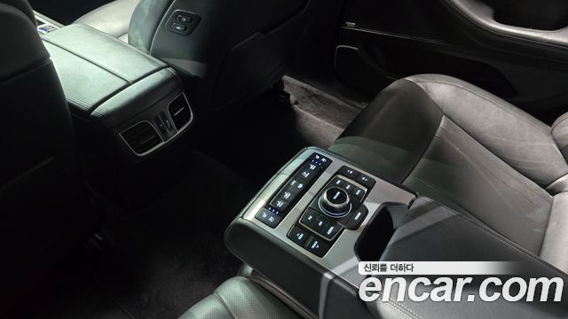 Genesis G80 3.8 GDI AWD Prestige 2017 — фото 19