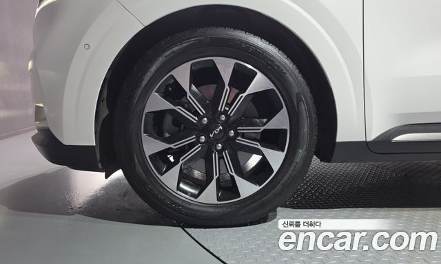 Kia Carnival (IV) Diesel 9-Seater Signature 2023 — фото 5