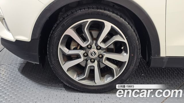 KG Mobility (SsangYong) Tivoli LX 2WD DLX 2016 — фото 5