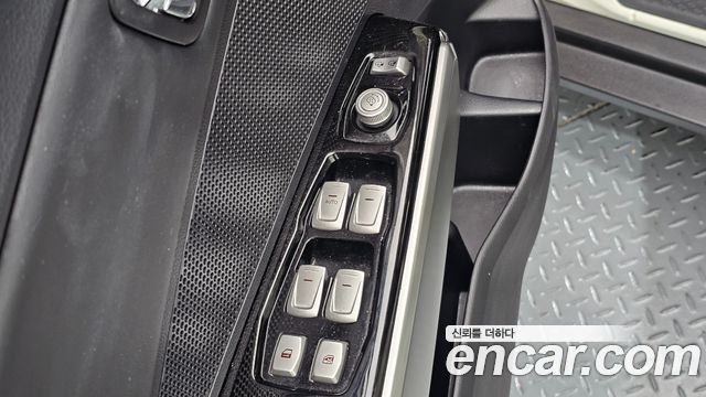 KG Mobility (SsangYong) Tivoli LX 2WD DLX 2016 — фото 17