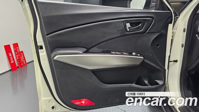 KG Mobility (SsangYong) Tivoli LX 2WD DLX 2016 — фото 24