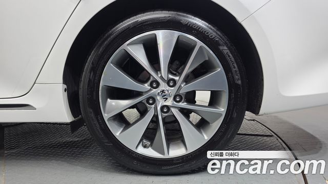 Kia K5 (II) 2.0 MX Style Edition 2018 — фото 21