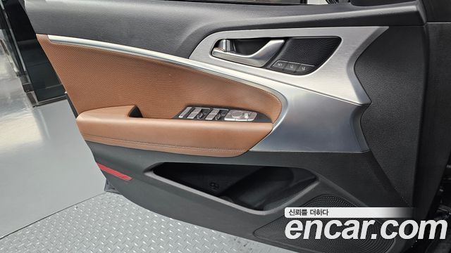 Genesis G70 2.0T AWD Elite 2020 — фото 24