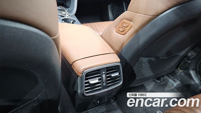 Genesis G70 2.0T AWD Elite 2020 — фото 31