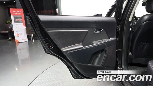 Kia Sportage R Diesel 2WD Limited 2012 — фото 25