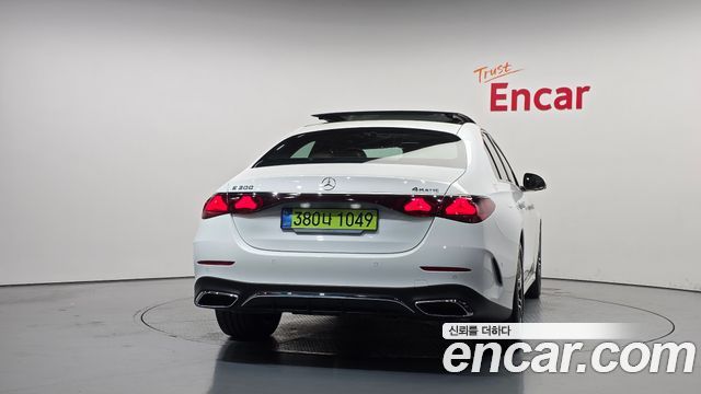 Mercedes-Benz E-Class (W214) E300 4MATIC AMG Line 2026 — фото 4