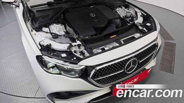 Mercedes-Benz E-Class (W214) E300 4MATIC AMG Line 2026 — фото 6