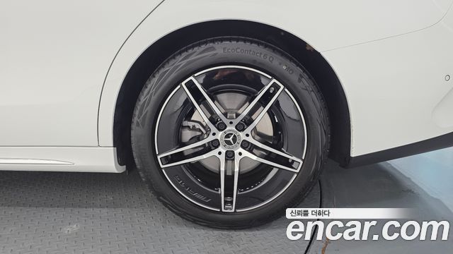 Mercedes-Benz E-Class (W214) E300 4MATIC AMG Line 2026 — фото 21