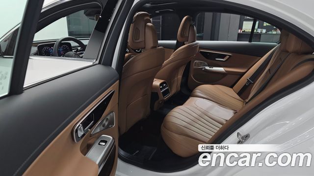 Mercedes-Benz E-Class (W214) E300 4MATIC AMG Line 2026 — фото 26