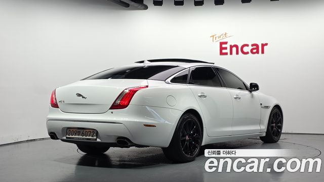 Jaguar XJ 3.0D Premium Luxury LWB X351 2015 — фото 2