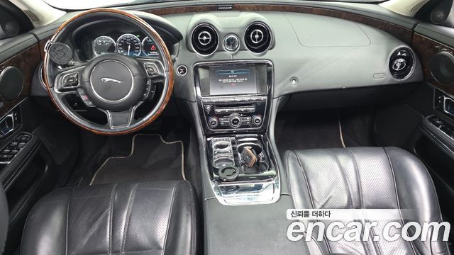 Jaguar XJ 3.0D Premium Luxury LWB X351 2015 — фото 7