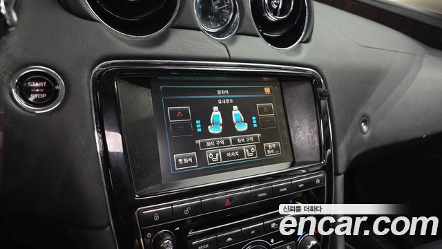 Jaguar XJ 3.0D Premium Luxury LWB X351 2015 — фото 14