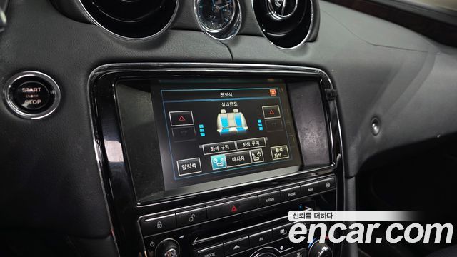 Jaguar XJ 3.0D Premium Luxury LWB X351 2015 — фото 17