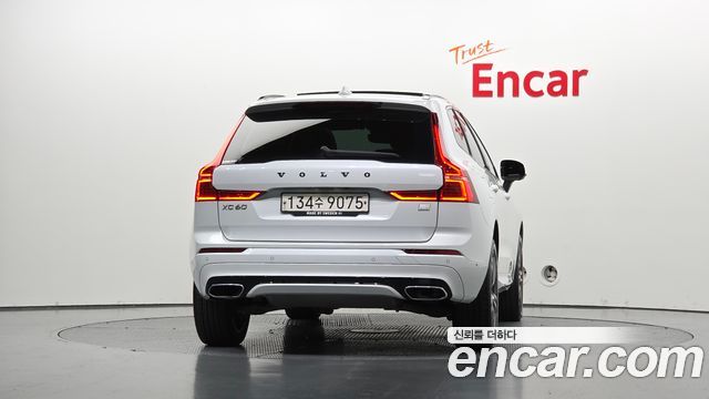 Volvo XC60 (II) T8 R-Design 2021 — фото 4