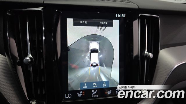 Volvo XC60 (II) T8 R-Design 2021 — фото 16
