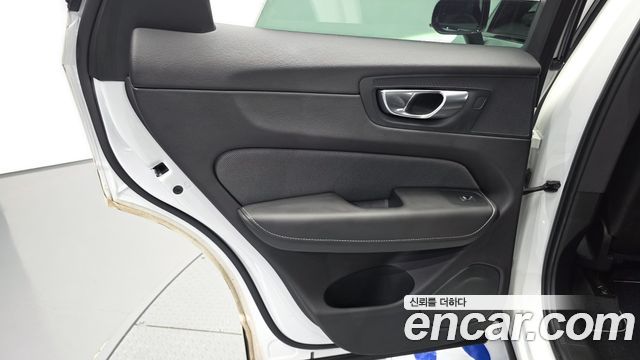 Volvo XC60 (II) T8 R-Design 2021 — фото 25
