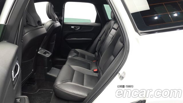 Volvo XC60 (II) T8 R-Design 2021 — фото 26