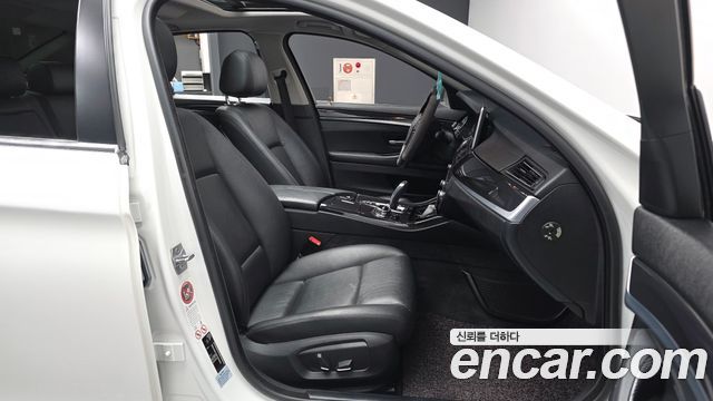 BMW 5 Series (F10) 520d xDrive 2014 — фото 11