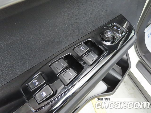 KG Mobility (SsangYong) Torres Gasoline 1.5 4WD T5 2023 — фото 21