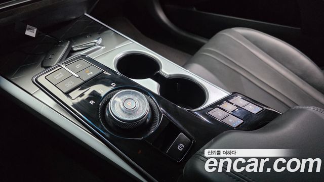 Kia K8 2.5 Gasoline 2WD Noblesse 2022 — фото 9