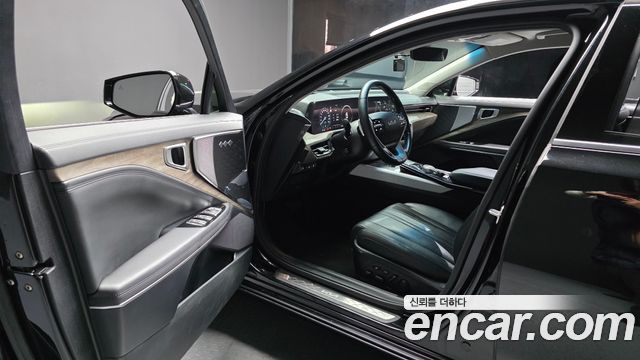 Kia K8 2.5 Gasoline 2WD Noblesse 2022 — фото 10