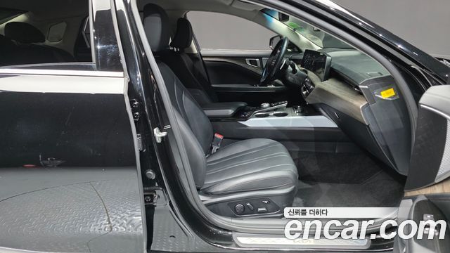 Kia K8 2.5 Gasoline 2WD Noblesse 2022 — фото 11