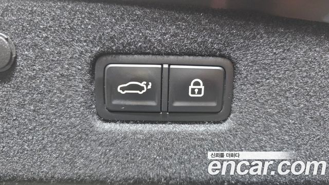 Kia K8 2.5 Gasoline 2WD Noblesse 2022 — фото 20