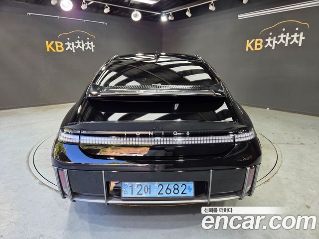Hyundai Ioniq 6 Long Range Exclusive + 2023 — фото 4