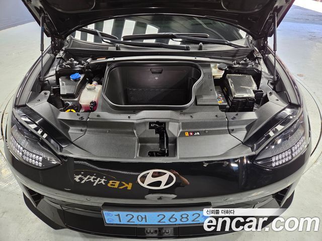 Hyundai Ioniq 6 Long Range Exclusive + 2023 — фото 6