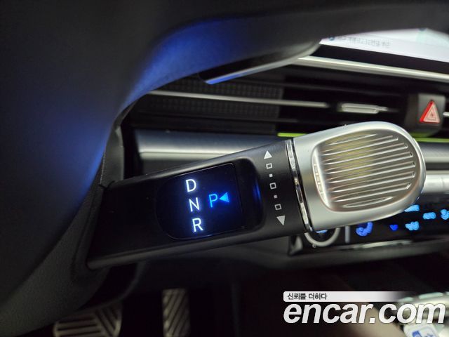 Hyundai Ioniq 6 Long Range Exclusive + 2023 — фото 9