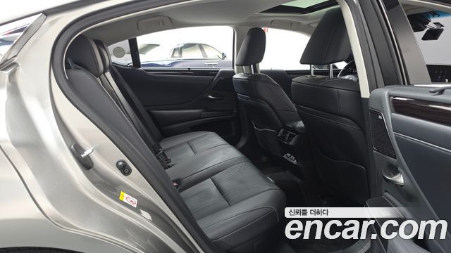 Lexus ES300h (VII) Executive 2019 — фото 15