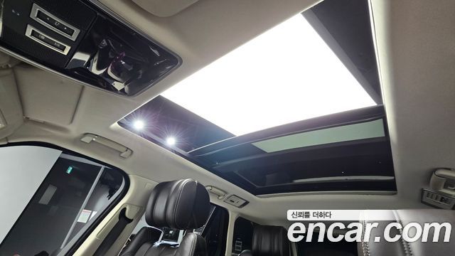 Land Rover Range Rover (IV) 4.4 SDV8 Vogue SE DIESEL 2014 — фото 15