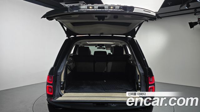Land Rover Range Rover (IV) 4.4 SDV8 Vogue SE DIESEL 2014 — фото 17