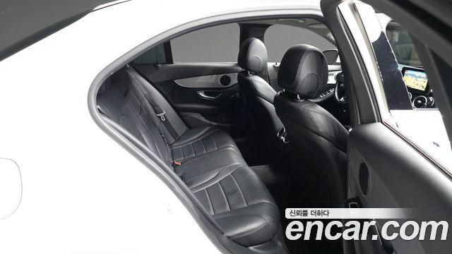 Mercedes-Benz C-Class (W205) C220 d 4MATIC 2016 — фото 12