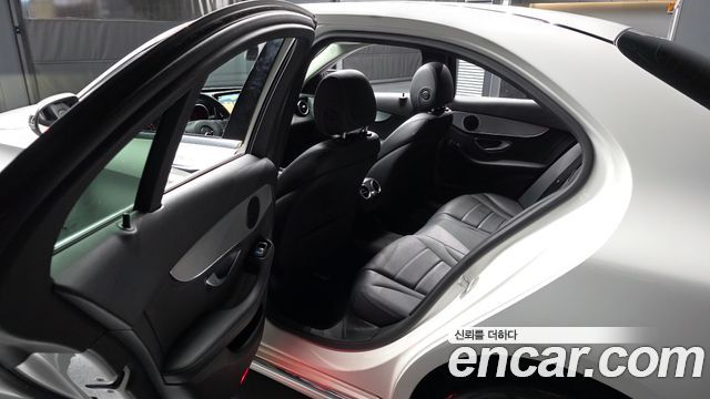 Mercedes-Benz C-Class (W205) C220 d 4MATIC 2016 — фото 26