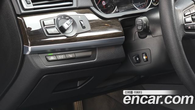 BMW 7 Series (F01) 750Li xDrive 2014 — фото 15