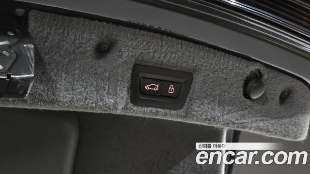 BMW 7 Series (F01) 750Li xDrive 2014 — фото 20