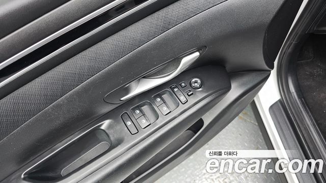 Hyundai Tucson (NX4) Gasoline 1.6 Turbo 2WD Premium 2023 — фото 13