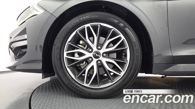 Kia K5 (III) 2.0 Prestige 2023 — фото 5