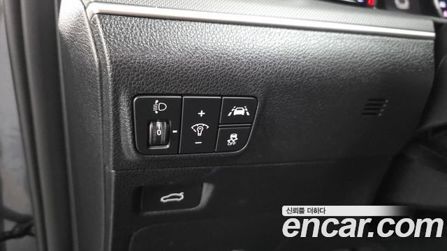 Kia K5 (III) 2.0 Prestige 2023 — фото 35