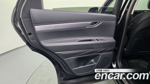 Genesis GV80 2.5T Gasoline 2WD 2024 — фото 25