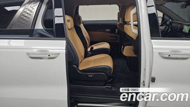 Kia Carnival (IV) Diesel 9-Seater Signature 2023 — фото 11