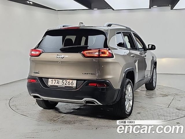 Jeep Cherokee (KL) 2.2 Diesel Limited 4WD 2017 — фото 2